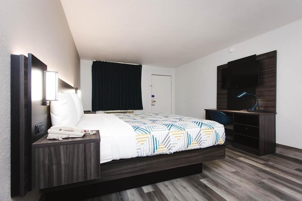 Studio 6 Houston Tx Medical Center Nrg Stadium Bagian luar foto