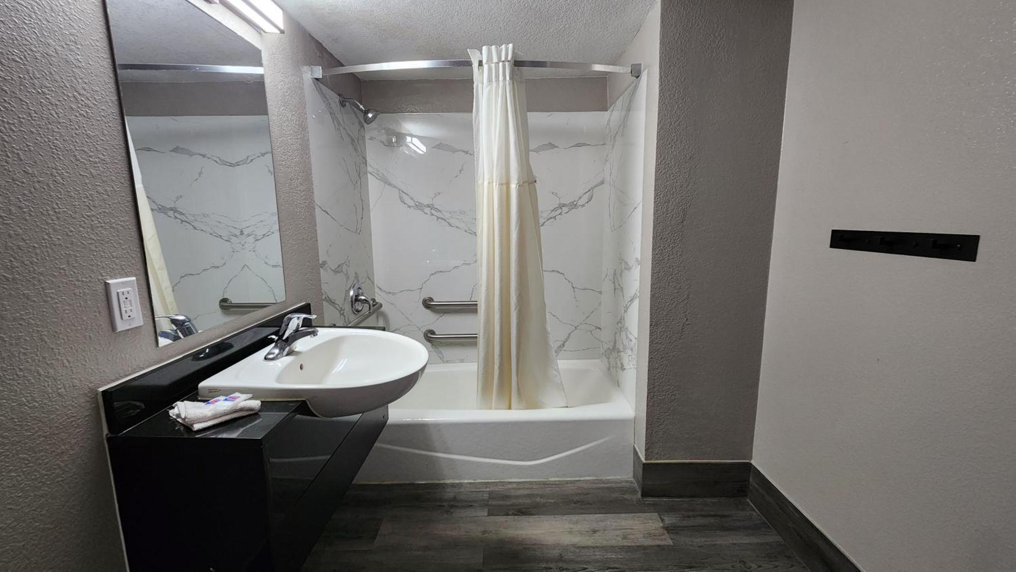 Studio 6 Houston Tx Medical Center Nrg Stadium Bagian luar foto